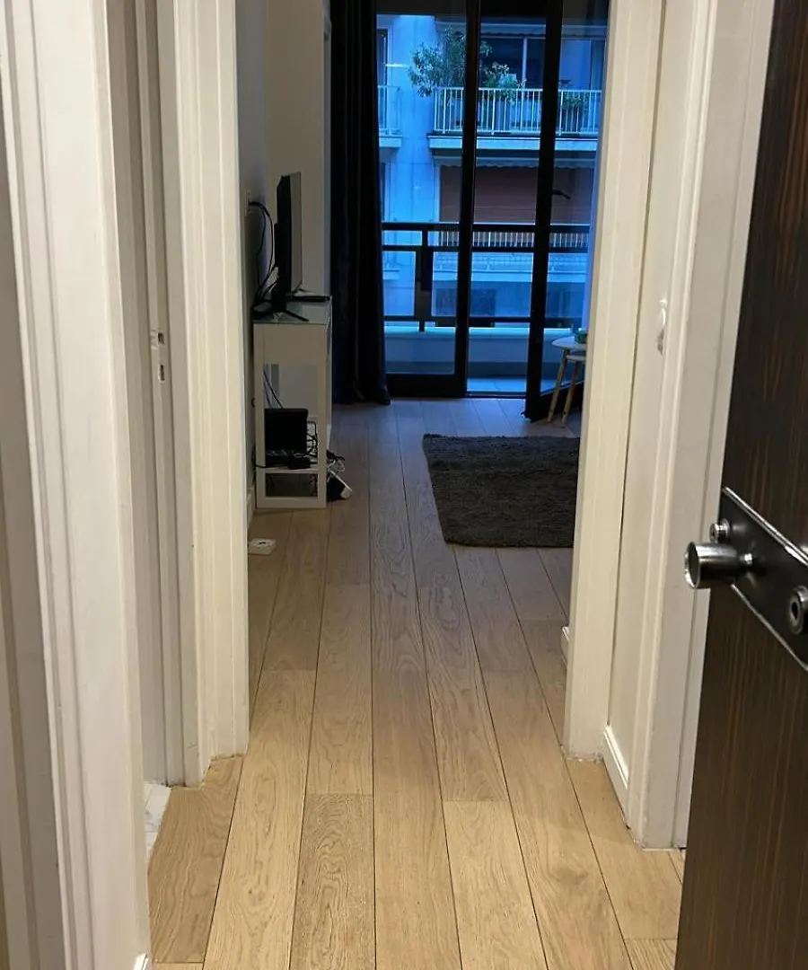 Appartement Moderne Avec Terrasse - Avenue Foch, Paris 75016 0*,
